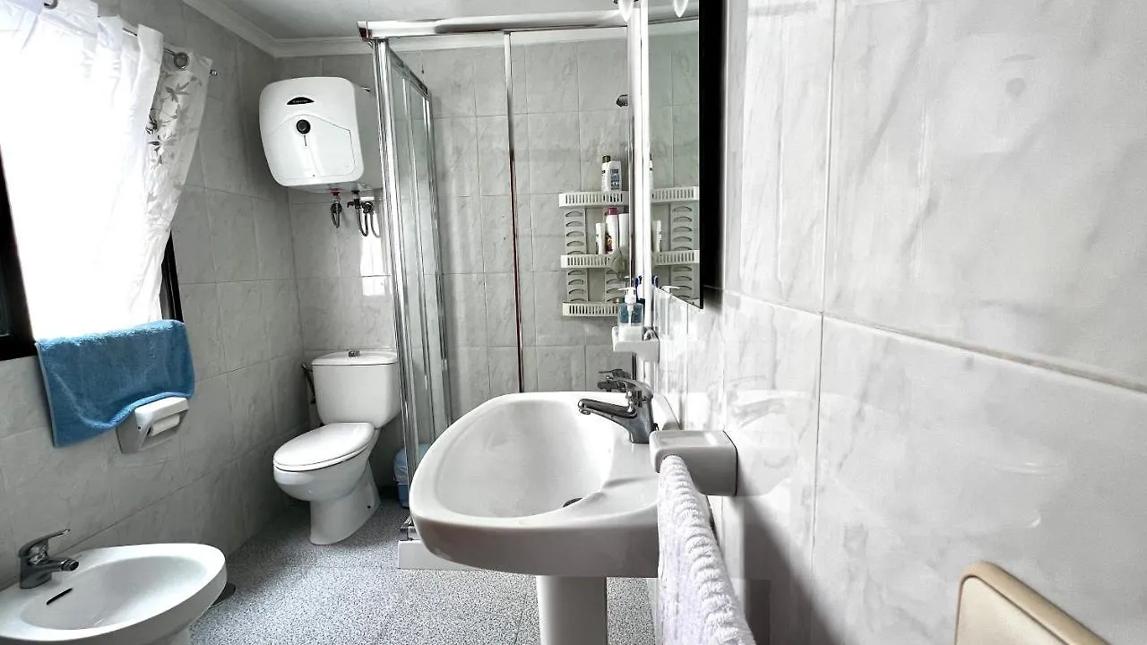 Central, Quiet And Comfortable Room, Breakfast Las Palmas de Gran Canaria Apartment